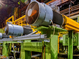Die Unitechnik Automatisierungs GmbH hat für ArcelorMittal die hydraulischen Verspannantriebe an einer Streck-Biege-Richtanlage durch elektrische Antriebe ersetzt