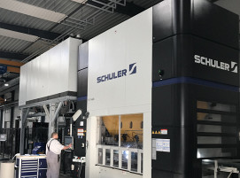 Die Ute Schlieder Metallwarenfabrik hat in eine voll vernetzte Schuler-Servopresse vom Typ MSP 400 investiert