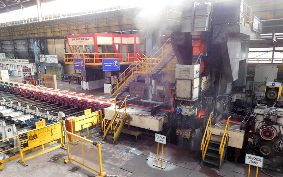 Modernisiertes Walzwerk mit neuer reversierender Vorwalzgruppe von Primetals Technologies bei JSW Steel Ltd. in Salem, Indien. - Foto: Primetals Technologies
