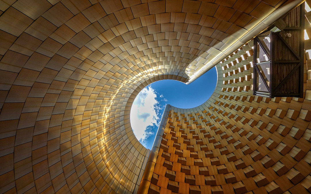 vulcania-3651897_1280