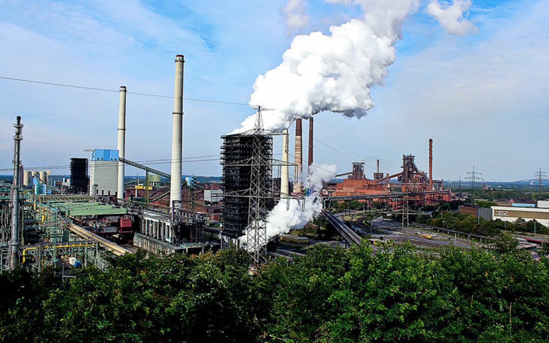 Stahlproduzenten müssen auf eine neue, großflächig einsetzbare und vor allem klimaneutrale Technologie umstellen - Foto: 132369/Pixabay