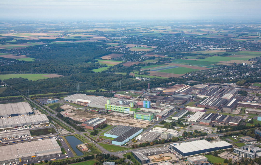 Luftaufnahme des Outokumpu Werks in Krefeld - © Bild: Outokumpu