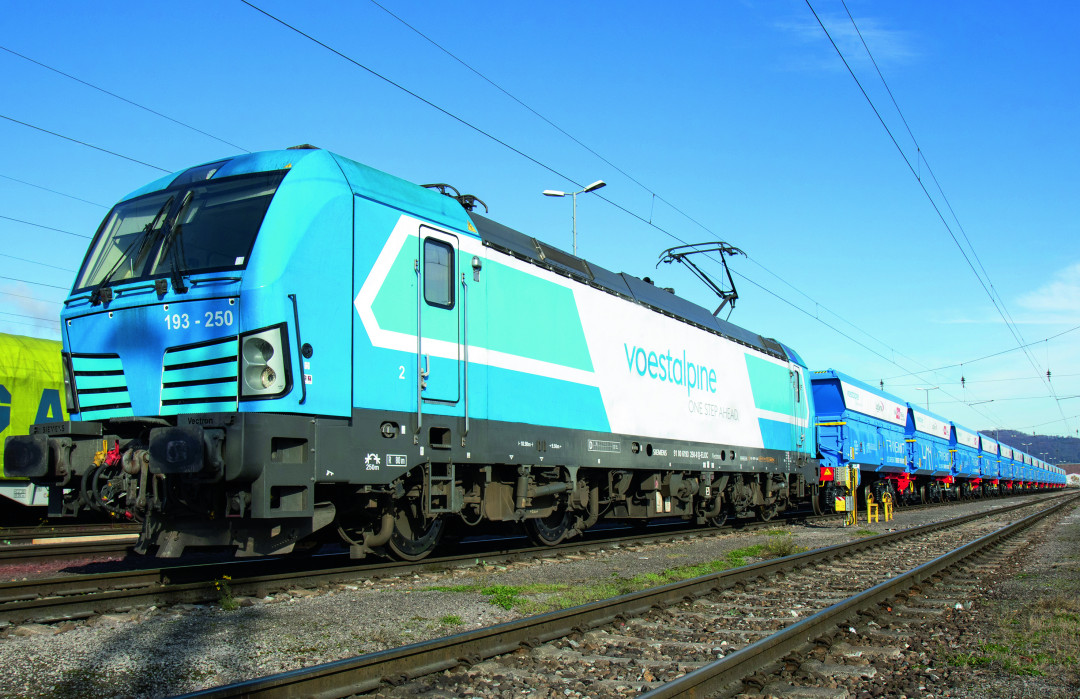 TransANT - erster Zug mit Lok - Photo: voestalpine AG