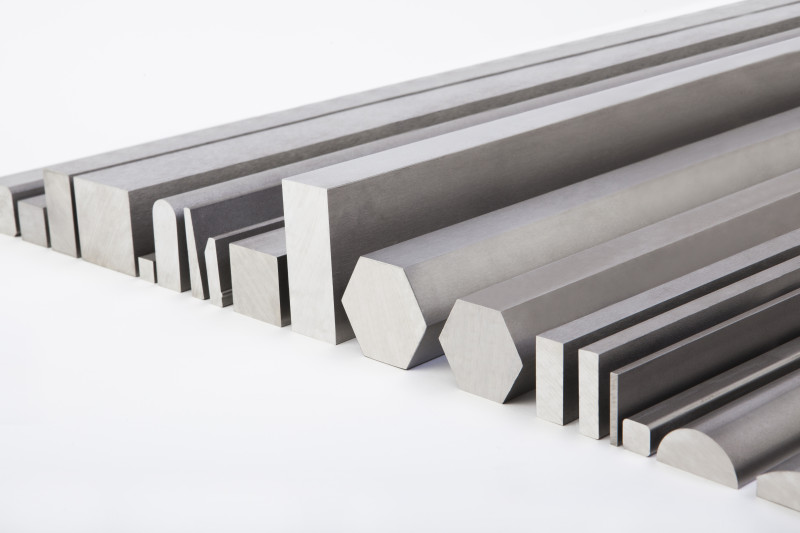 Böllinghaus Steel ist Produzent von Edelstahlprofilen. Das Lieferprogramm beinhaltet Flach-, Vierkant- und Sechskant-Edelstahlprofile – warmgewalzt sowie kaltgezogen - Photo: Böllinghaus Steel