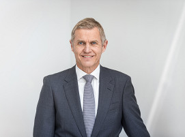 Ralf-Goettel_BENTELER-CEO.jpg: Ralf Göttel ist seit April 2017 Vorstandsvorsitzender (CEO) der BENTELER Gruppe. Kürzlich verlängerte er seinen Vertrag bis 2026.