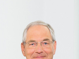 Dr. C. L. Theodor Wuppermann ist seit 2021 Aufsichtsratsvorsitzender der Wuppermann AG und führte das Familienunternehmen 17 Jahre lang