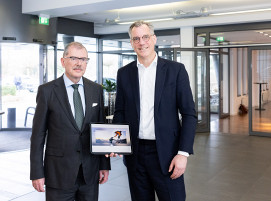 Vorstand Finanzen Burkhard Becker  (links) und Vorstand Vorsitzender Gunnar Groebler (rechts)