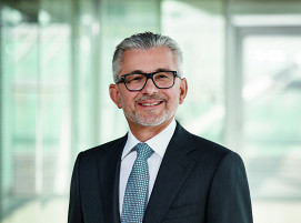 Herbert Eibensteiner bleibt weitere fünf Jahre Vorstandsvorsitzender der voestalpine AG.