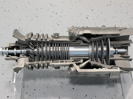 Skaliertes Modell einer Gasturbine zur Stromerzeugung; komplett mit additiven Verfahren hergestellt