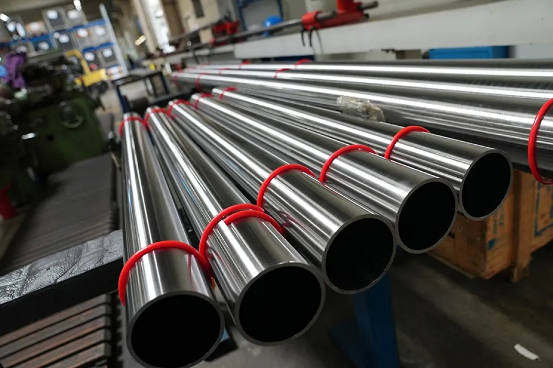 Fertigung bei schierle stahlrohre in neues