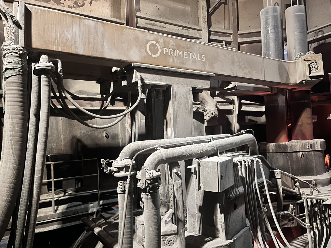 Neue Elektrodenarme von Primetals Technologies steigern die Stromleistung und senken den Energieverbrauch bei Tonghua Iron and Steel. - Bild: Primetals Technologies