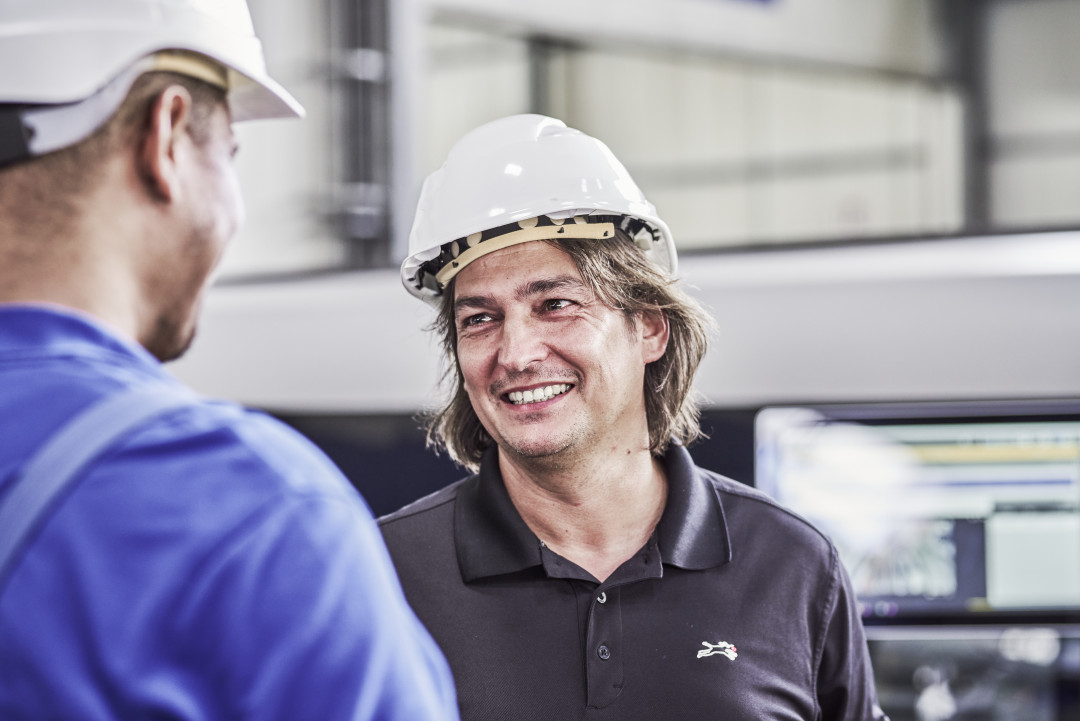 Mitarbeiter bei Kloeckner & Co - Bild: Kloeckner & Co