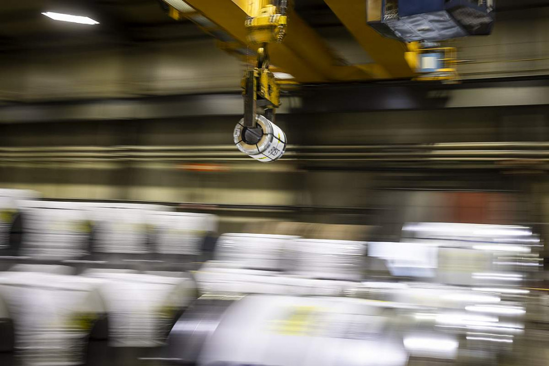 Transport von Kaltband-Coils im SSAB-Werk Borlänge, Schweden - Photo: SSAB / Henrik Hansson