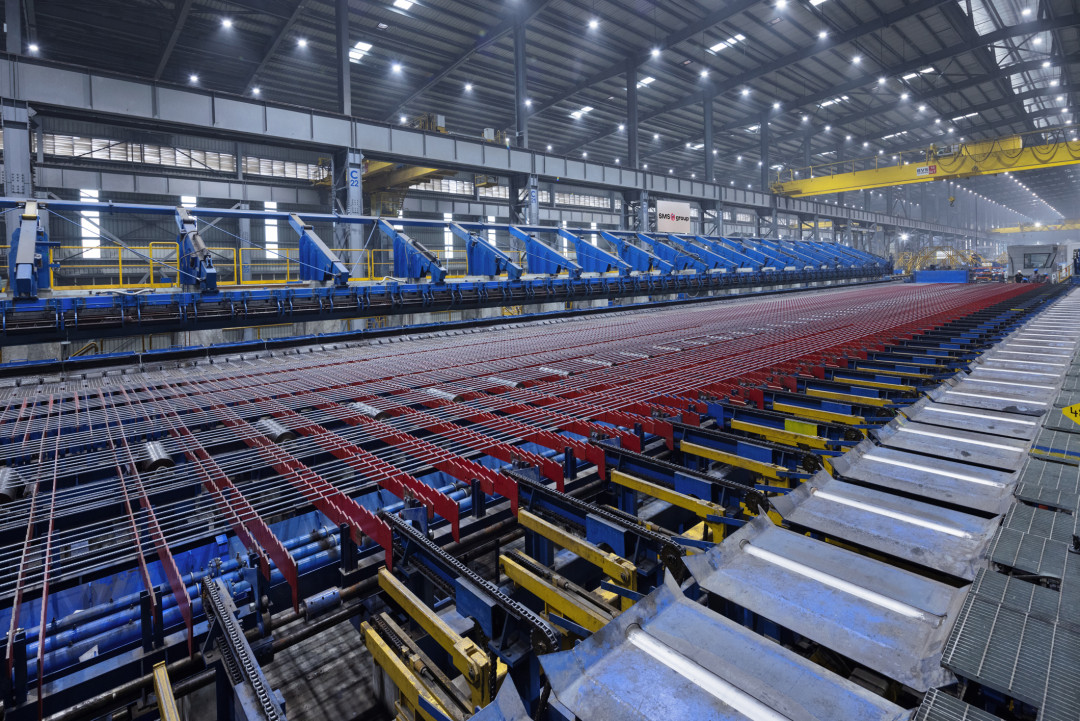 HSD®-Ausgabesystem, installiert in einer vergleichbaren Hochgeschwindigkeits-Betonstahlstraße - Photo:SMS group