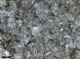 David Algermissen, Abteilungsleiter Sekundärrohstoffe/Schlackenmetallurgie im FEhS – Institut für Baustoff-Forschung, welches das Projekt koordiniert hat: „Die Arbeiten mit diesem großartigen Konsortium waren sehr erfolgreich. Es konnte sowohl Basiswissen rund um die Elektroroheisenschlacke aufgebaut werden bis hin zu Pilotversuchen zur Erzeugung von Hüttensand 2.0 im Tonnenmaßstab und die Prüfung im Zement und Beton. Nächste Schritte sind die normativen und rechtlichen Rahmenbedingungen, damit das Material auch zeitnah seinen Weg in den Markt finden kann, sobald die Schlacke bei thyssenkrupp entsteht.“ Das im Jahr 2021 gestartete Forschungsvorhaben „SAVE CO2“ von thyssenkrupp Steel, Heidelberg Materials, dem Institut für Technologien der Metalle der Universität Duisburg-Essen, Fraunhofer UMSICHT und FEhS-Institut wurde im Rahmen der Fördermaßnahme KlimPro-Industrie vom Bundesministerium für Forschung, Technologie und Raumfahrt sowie der Europäischen Union/NextGenerationEU gefördert und durch den DLR Projektträger betreut.