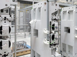 Kontinuierliche Fertigung im Hohlprägewalzverfahren: hochpräzise, hochratenfähig und energieeffizient.