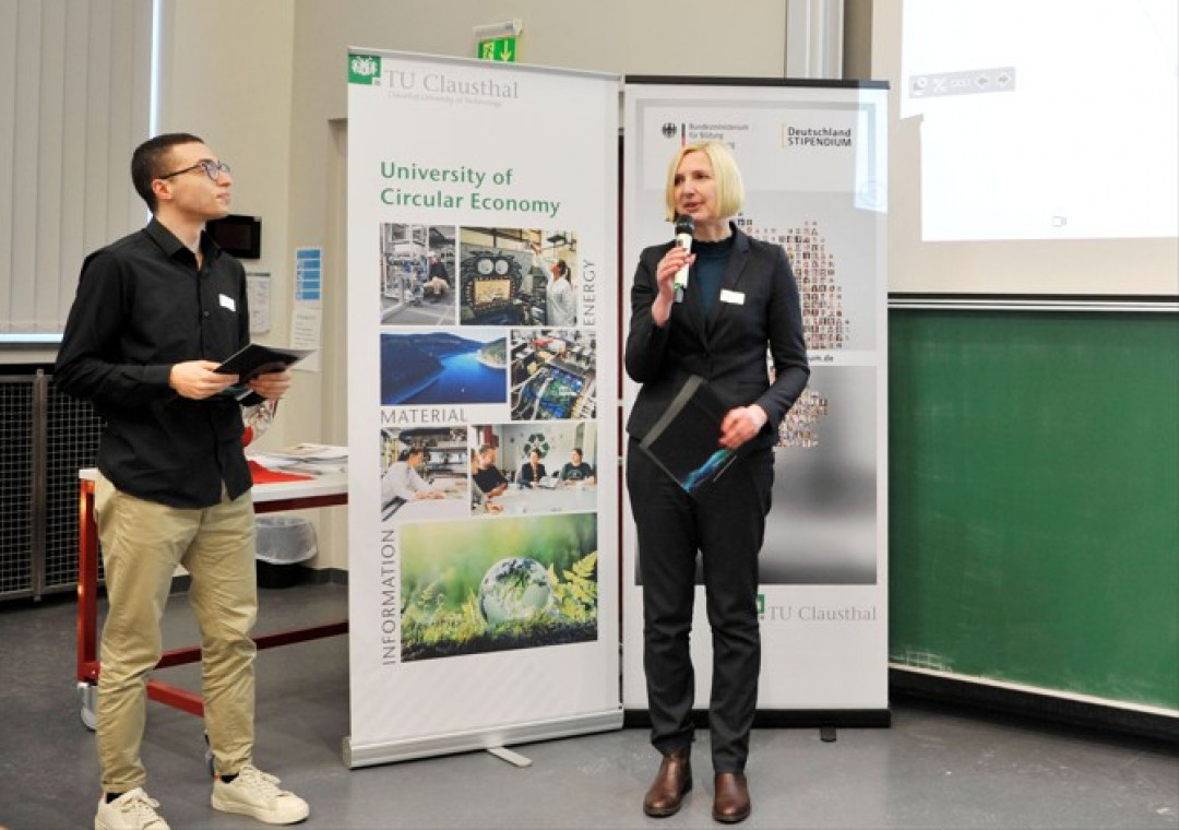 Stipendiat Amir Salikohv und Katarzyna Kosowski, Head of Corporate Communications bei Taniiobis: Die Auszeichnung würdigt vor allem die bisherigen Leistungen von Herrn Salikohv. - Photo: Taniobis