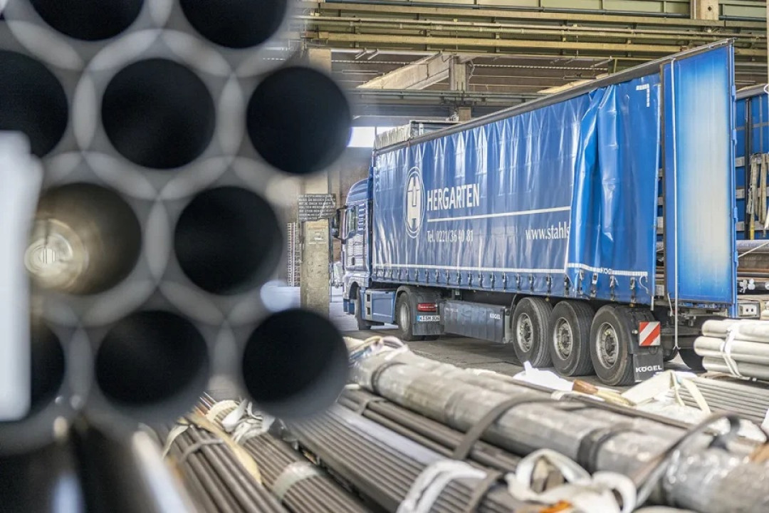 Verladung von Rohren bei Hergarten - Archivbild: Hergarten