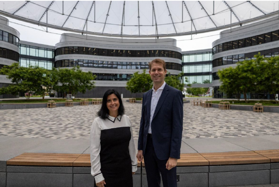 Jochen Burg, CEO und Fabíola Fernandez, CFO beim Jahrespressegespräch der SMS group. - Photo: SMS group