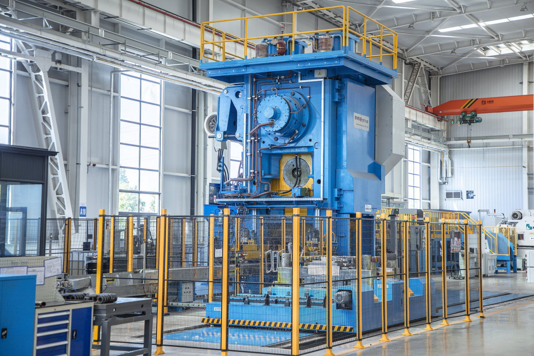 Neue vollautomatische Exzenterschmiedepresse MP 3150 in der neuen Schmiedewerkstatt von TZCO in Jinzhong, China. - Photo: SMS group