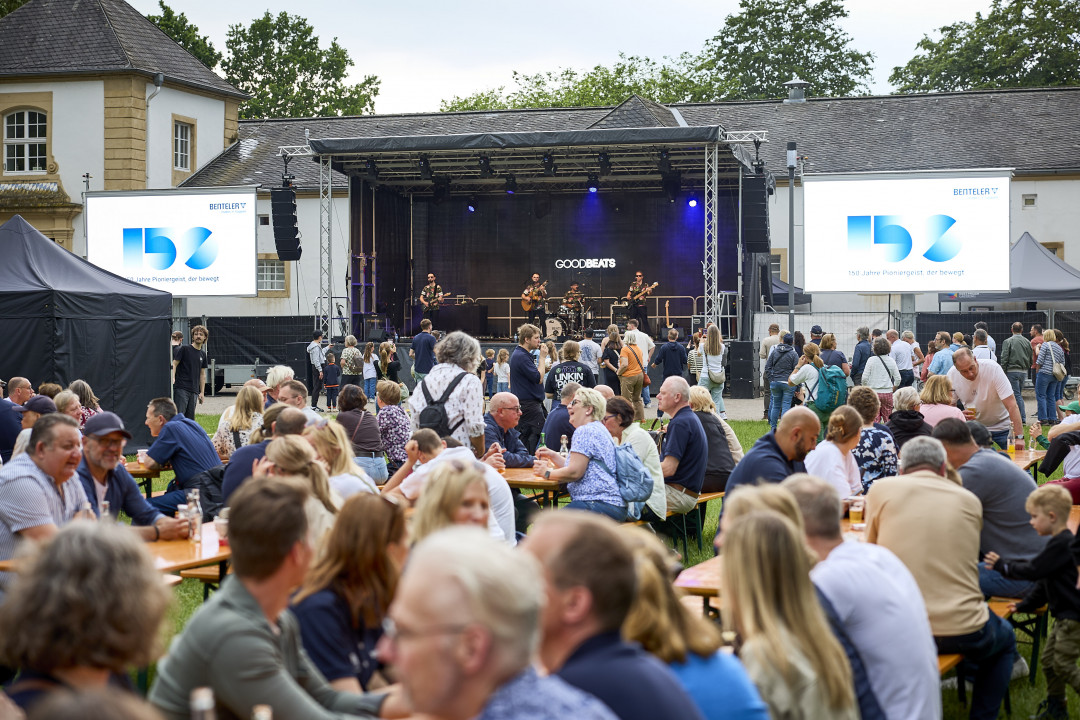 Zum abwechslungsreichen Programm gehörte unter anderem auch Live-Musik der Band Goodbeats - Photo: Benteler