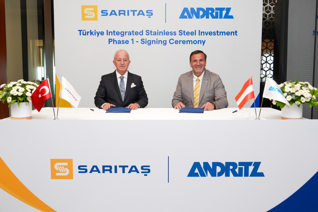 Bei der Vertragsunterzeichnung: Ercüment Saritas von Saritas und Guido Burgel von ANDRITZ - Photo: Andritz AG
