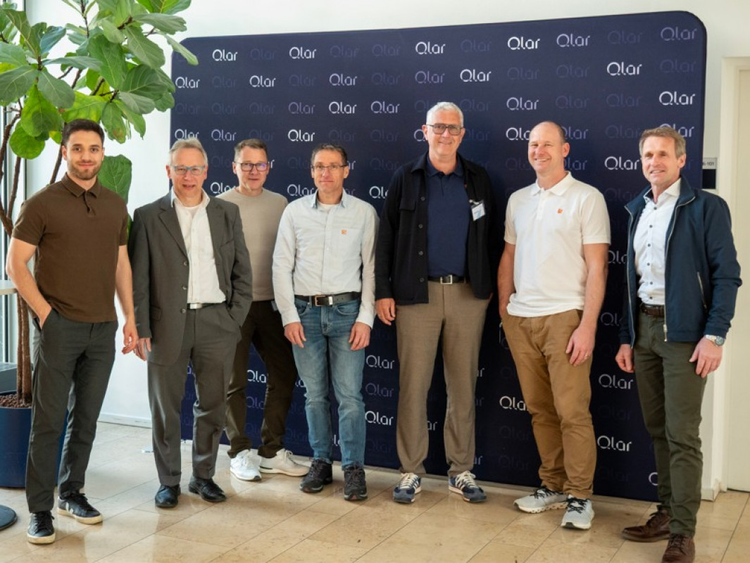 V. l. n. r.: Alper Sayin (Qlar Europe GmbH, Technical Sales Manager), Martin Brauer (Qlar Europe GmbH, Head of Sales Minerals & Metals), Markus Abel (tripleS GmbH & Co.KG, Managing Director), Jürgen Wörner (tripleS GmbH & Co.KG, Project Engineer E & A), Ralf Morgenthaler (tripleS GmbH & Co.KG, Managing Director), Stefan Benz (tripleS GmbH & Co.KG, Senior Engineering Project Manager), Frank Thomasberger (Qlar Europe GmbH, Director Agents and Sales Locations) - Photo: Qlar