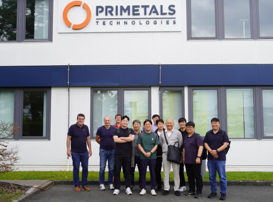 Das Projektabwicklungsteam von KG Steel und Primetals Technologies während des Basic-Design- Meetings.