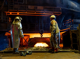 Arbeiten am Hochofen A