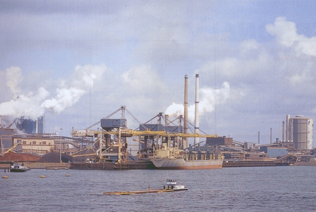 Der Nordseehafen von Tata Steel IJmuiden im Jahr 2005 - Foto: Tata Steel